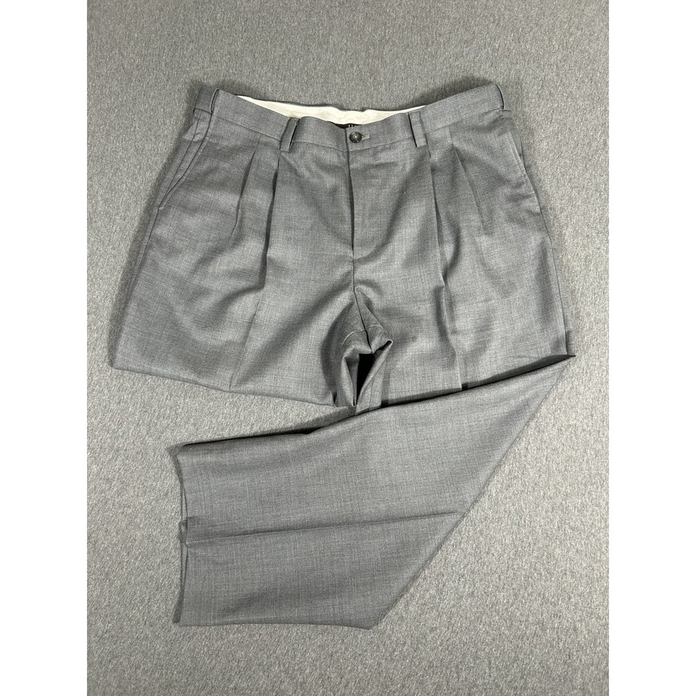 L.L. Bean Comfort Waist Pants Mens 40 Gray Pleated 100% Wool Dress Trousers